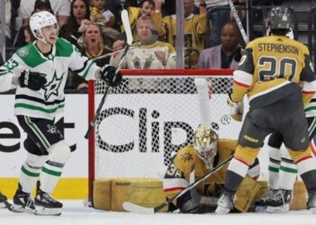 НХЛ плей-оф: Флорида б’є Тампу і виходить в 1/4-ту