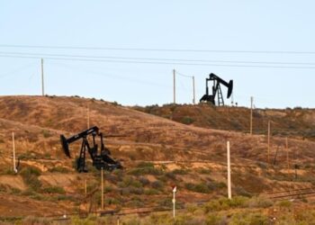 Ціна на нафту впала нижче психологічного рівня