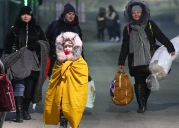 Економіка України втратила більше жінок, аніж чоловіків — Центр економстратегії