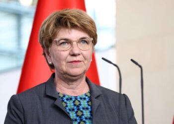 Швейцарія не генеруватиме доходи від активів Росії для допомоги Україні