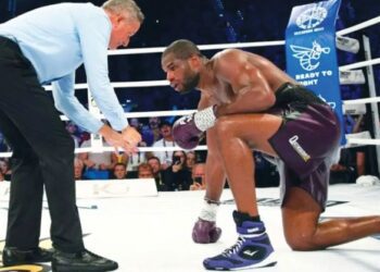 Мартін Баколе розповів про спаринг із Дюбуа: “Я двічі зламав йому ніс і зупинив його”