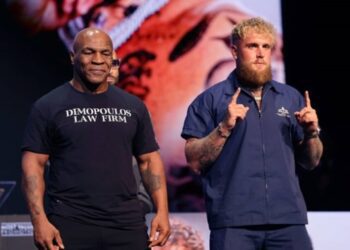 Відомий боксер назвав бій Тайсон – Пол шахрайством