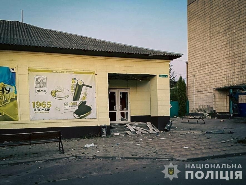 Через ворожі обстріли 4 людини отримали поранення: в поліції Сумщини документують злочини армії рф