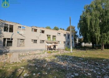 6 КАБів скинув ворог на цивільну інфраструктуру м. Глухів на Сумщині:  є поранені