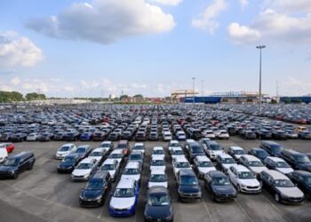 В Україні зростає попит на вживані авто з-за кордону