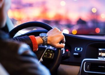 Загрожує 12 років в’язниці: що заборонено робити автомобілістам під час війни