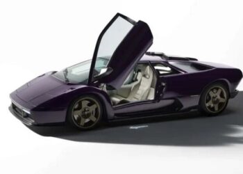 Незвичний суперкар Lamborghini Diablo презентовано виробником рестомодів Eccentrica (ВІДЕО)