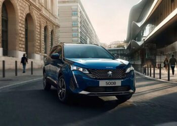 Представлені економічні Peugeot 3008 та 5008 з ChatGPT (ФОТО)