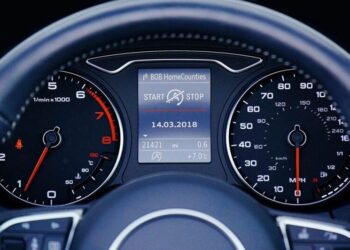 Як покупцеві розпізнати скручений пробіг вживаного автомобіля