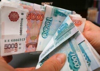 Курс рубля різко обвалився на тлі подій на Курщині