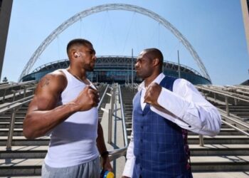 Усик дуже хоче відвідати бій Джошуа – Дюбуа