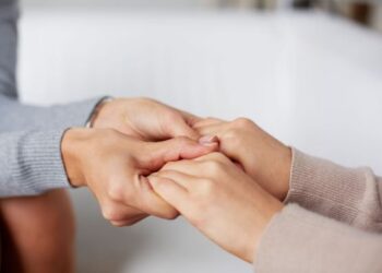 У Сумах надають безкоштовну психологічну допомогу постраждалим від російських атак