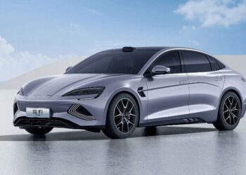 BYD Seal 2025 показали всередині та зовні за лічені дні до презентації (ФОТО)