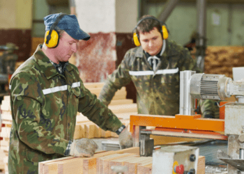 Кролевецький лісгосп запрошує на роботу верстатника