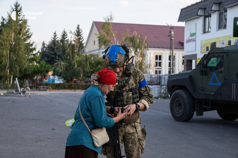 “Ми себе тут відчуваємо не чужими”. Розповідь першого евакуйованого з Суджі у Суми