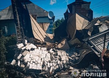 Минулої доби російські військові поранили двох мирних жителів Сумщини та пошкодили більше 10 приватних будинків