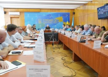 На Сумщині триває евакуація з населених пунктів, які розташовані на відстані 5-ти і 10-ти км від лінії зіткнення та вводяться певні обмеження у 20-кілометровій зоні – начальник ОВА Володимир Артюх