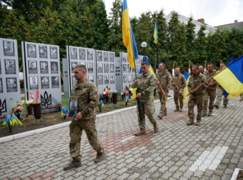 ОМИТИЙ ГОРЕМ ТА СЛІЗЬМИ СЕРПНЕВИЙ ДЕНЬ: ЗАХИСНИК ОЛЕГ РУДЬ СТАВ ЯНГОЛОМ НЕБЕСНОГО ВІЙСЬКА