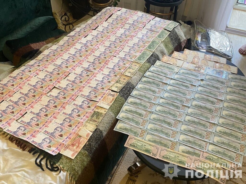 Поліцейські Сумщини ліквідували міжрегіональну злочинну групу, яка переправляла військовозобов’язаних за кордон (+відео)