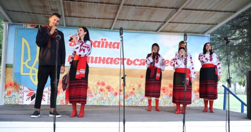 У Дубов’язівці відбувся благодійний концерт «Сміливість має два кольори»