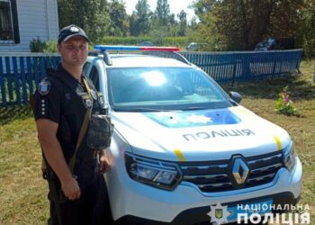 У Шосткинському районі, рятуючи життя людей, поліцейський отримав поранення + Відео