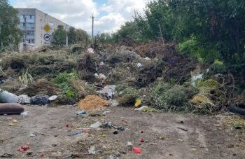 У Сумах по провулку Гетьманському виявили сміттєзвалище обсягом 1200 куб. м