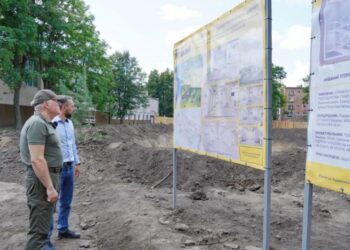 В обласному центрі на території однієї з шкіл будується укриття на 500 людей