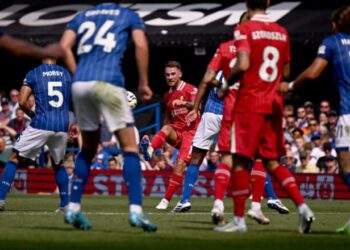 ВІДЕО. Гравець Ліверпуля виконав найкращий удар з льоту в історії