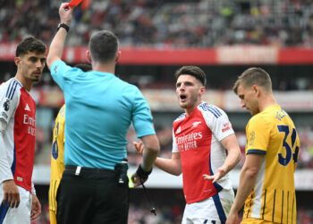 ВІДЕО. Скандал? В АПЛ пояснили, чому суддя вилучив Райса у матчі Арсенала