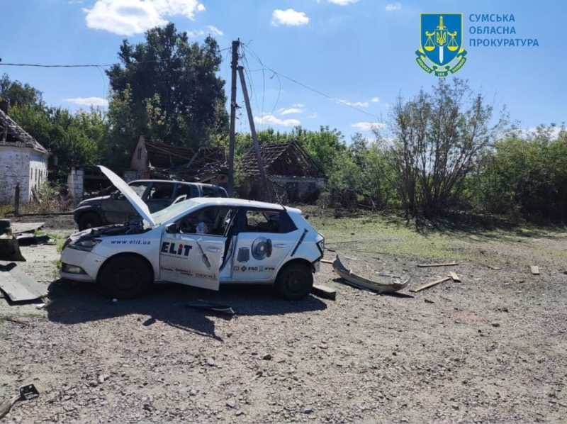 Ворог скинув три авіабомби на цивільну інфраструктуру Сумського району, поранено двох людей