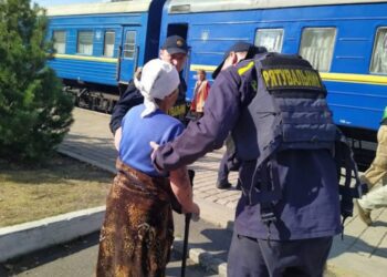 З Конотопа щоденно до 6 вересня відправлятиметься евакуаційний вагон потягу Шостка – Київ