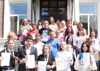 ЗАПРОШУЄМО У СВІТ НАУКИ І ТВОРЧОСТІ!