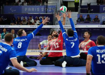 Збірна України програла Ірану на старті Паралімпіади у волейболі сидячи