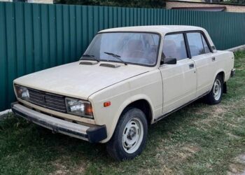 В Україні знайшли культовий седан в ідеальному стані з мізерним пробігом (ФОТО)