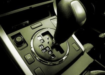 Чи потребує трансмісія обов’язкового обслуговування: думка механіків