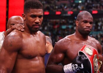 Фроч: Дюбуа – не чемпіон світу, але заслужив на реванш з Усиком