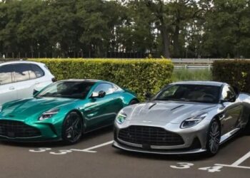 Rolls-Royce, Bentley та Lamborghini: які елітні авто купують українці у 2024 році (ФОТО)