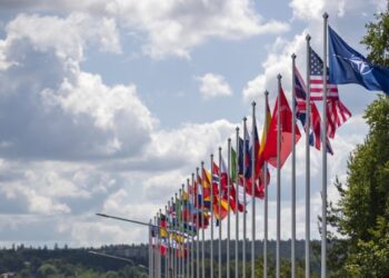 Союзникам України бракує грошей на військову допомогу в 2025 році — Bloomberg