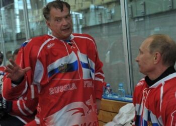 Президент Фінляндії більше не хоче грати у хокей із Путіним