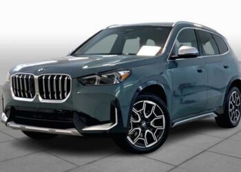 Власники нових кросоверів BMW X1 у США подали в суд на виробника