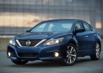 Тримайтеся від них подалі: десять автомобілів, які швидко ламаються