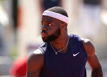 Відомий тенісист провів тренування у формі англійського клубу