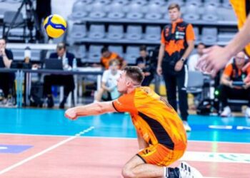 Барком-Кажани програв чинному володарю Кубку ЄКВ