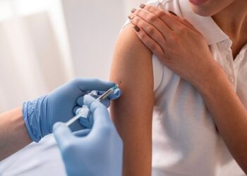 До кінця вересня Сумщина отримає понад 500 доз вакцини від сказу: зробити щеплення можна в Охтирській ЦРЛ