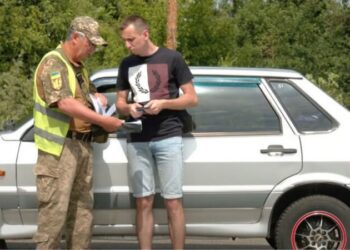 Як діяти, якщо працівники ТЦК забрали водійське посвідчення – відповідь адвоката