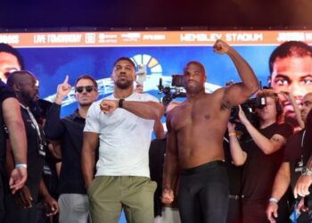 Едді Гірн розповів, скільки раундів знадобиться Джошуа для перемоги над Дюбуа