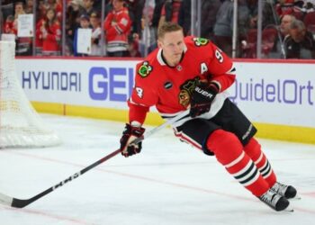 Секс-скандал в НХЛ: хокеїст спав з мамою одноклубника