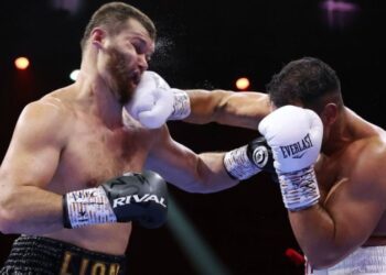 Кевін Джонсон прокоментував перемогу Кабайєла над Махмудовим: “Жоден важковаговик у світі не хотів битися з цим хлопцем”