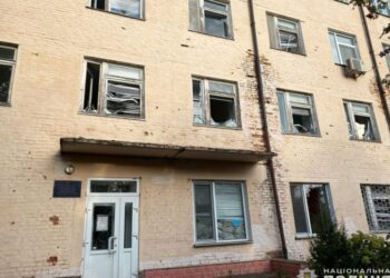 На прикордонні Новгород-Сіверщини росіяни атакували лікарню та поранили пенсіонера 