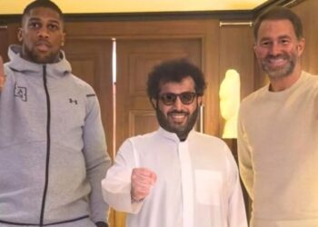 Промоутер озвучив план для Джошуа на два бої після перемоги над Дюбуа: “Турки Аль аш-Шейху це сподобається”